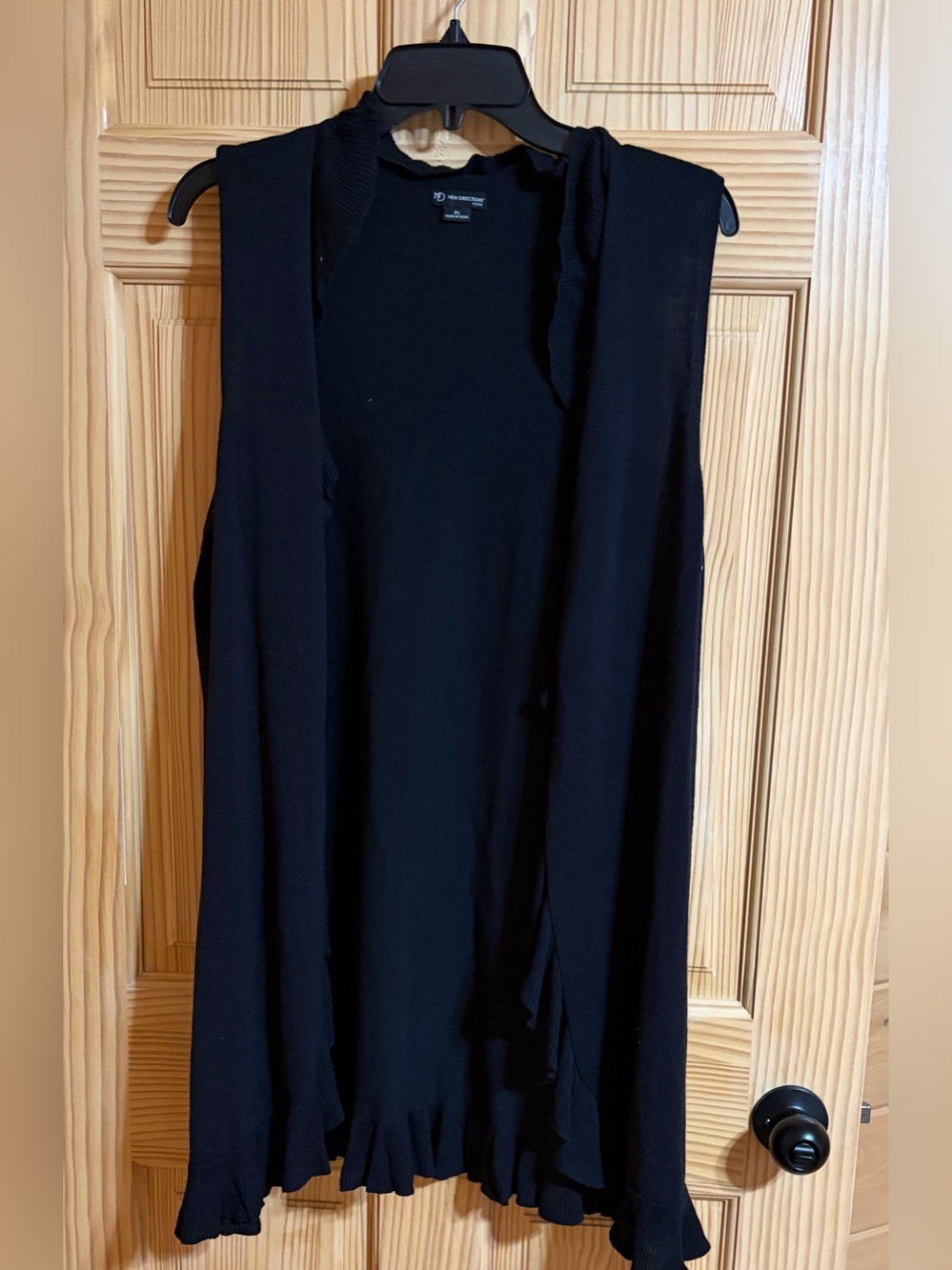 Black Sleeveless Ruffle-Edge Open Front Sweater Tunic